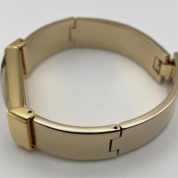 YSL Yves Saint Laurent Vintage Gold Bracelet Watch - Picture 4 of 9